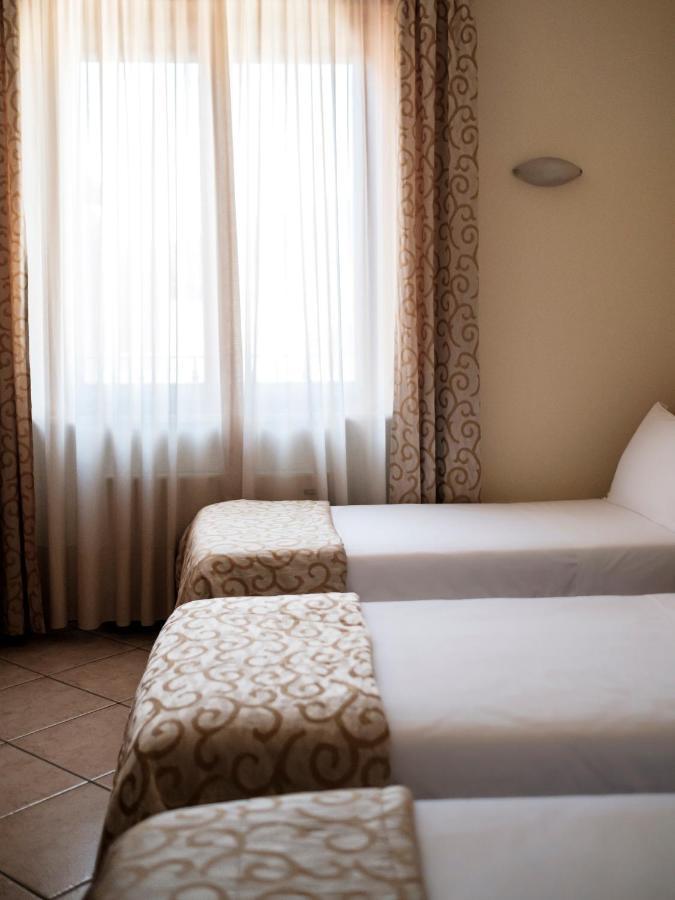 Hotel Lory Forlì Esterno foto
